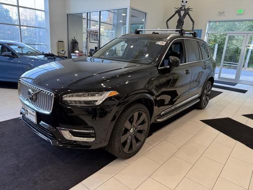 2022 Volvo XC90 Recharge Plug-In Hybrid T8 Inscription 6 Passenger