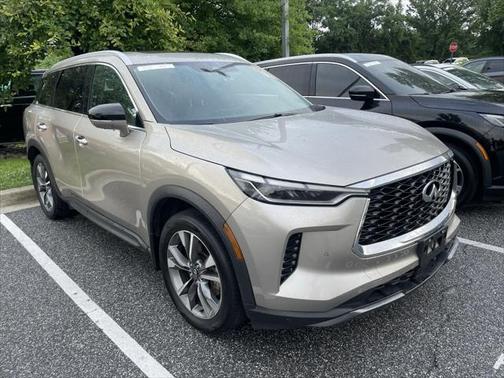 2022 INFINITI QX60 Luxe