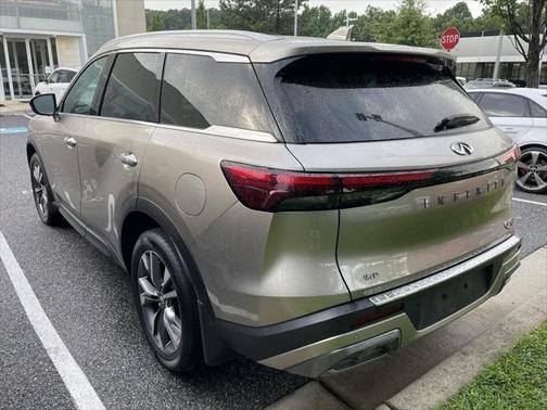 2022 INFINITI QX60 Luxe