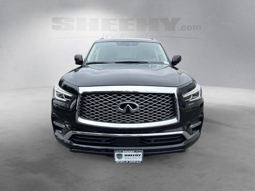 2022 INFINITI QX80 Luxe