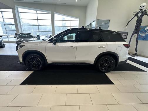2026 INFINITI QX60 Base