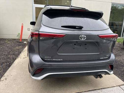 2023 Toyota Highlander XSE