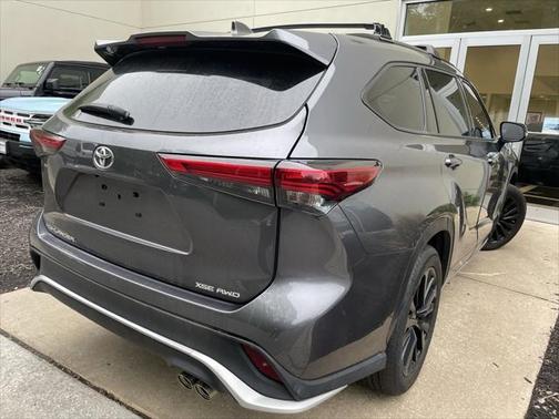 2023 Toyota Highlander XSE