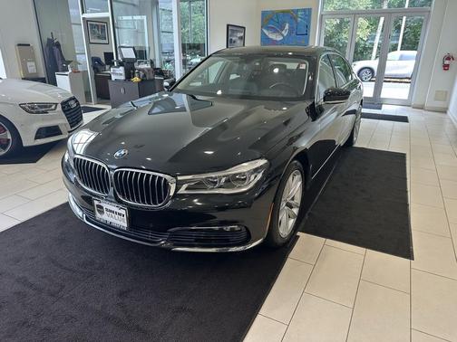 2017 BMW 750 i xDrive