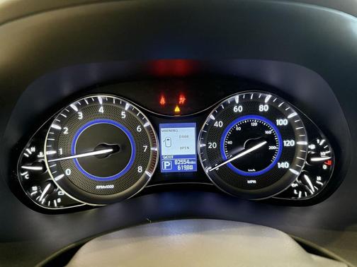 2017 INFINITI QX80 Base