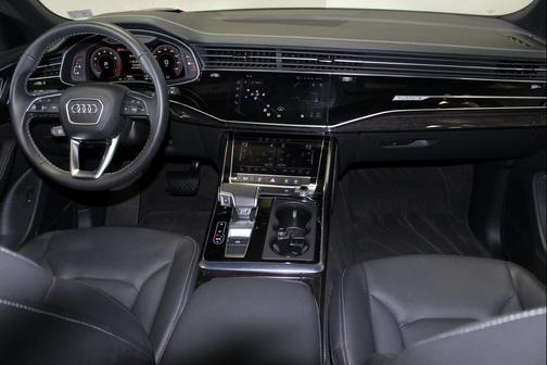 2024 Audi Q8 55 Premium Plus