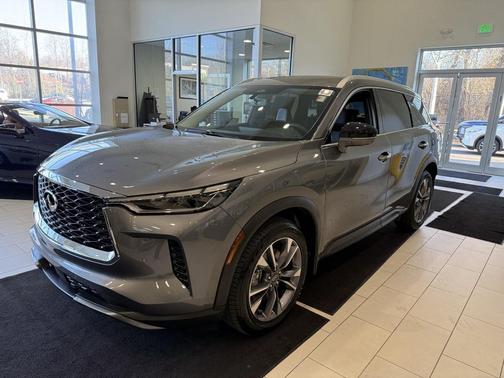 2022 INFINITI QX60 Luxe