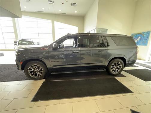 2021 Chevrolet Suburban 4WD Z71