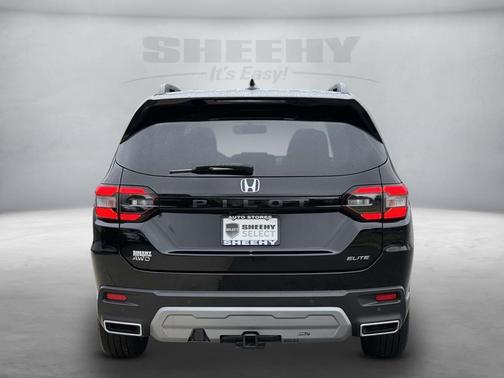 2023 Honda Pilot AWD Elite