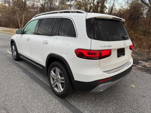 2023 Mercedes-Benz GLB 250 4MATIC