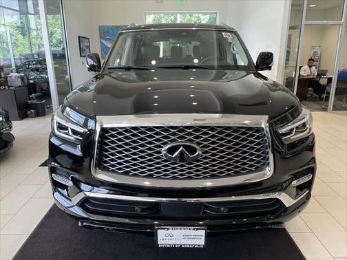 2022 INFINITI QX80 Luxe
