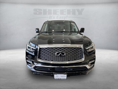 2022 INFINITI QX80 Luxe