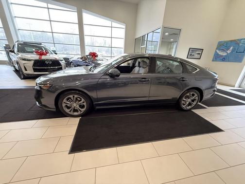 2024 Honda Accord EX 1.5T