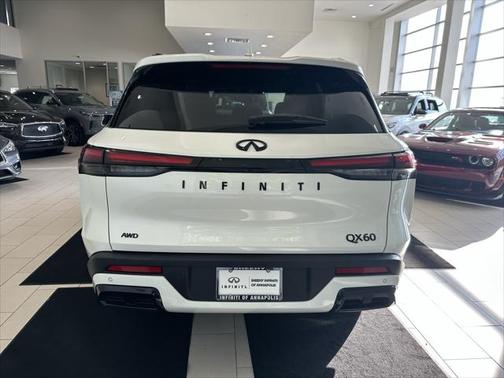 2025 INFINITI QX60 Luxe