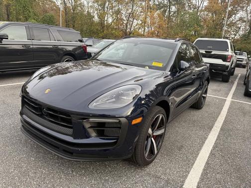 2023 Porsche Macan S