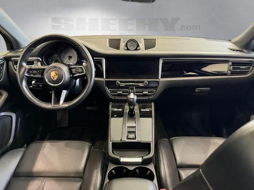 2023 Porsche Macan S