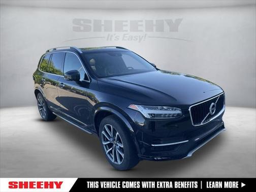 2017 Volvo XC90 T6 Momentum