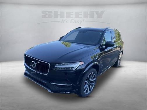 2017 Volvo XC90 T6 Momentum