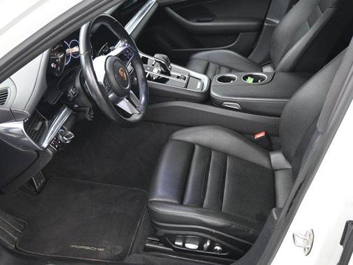 2018 Porsche Panamera E-Hybrid 4