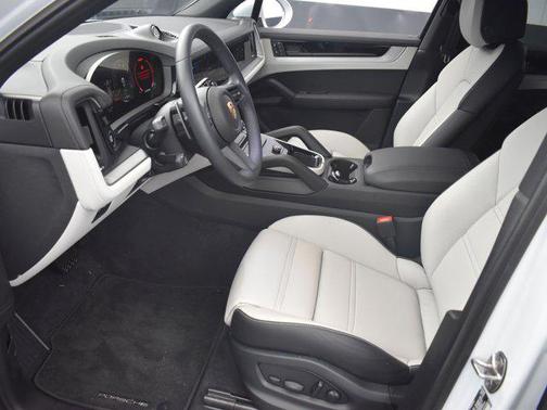 2024 Porsche Cayenne E-Hybrid S