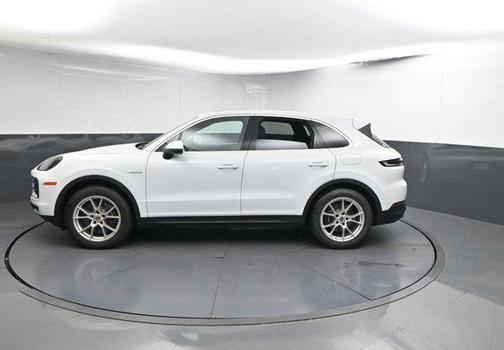 2024 Porsche Cayenne E-Hybrid