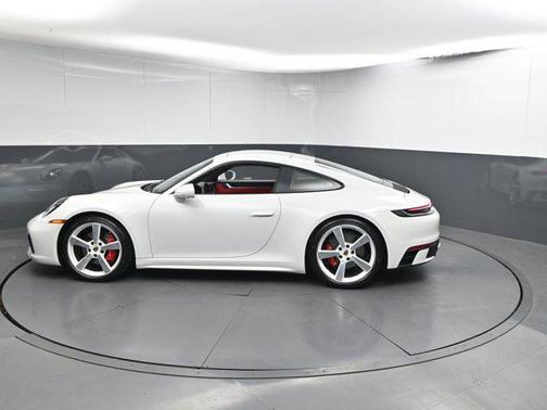 2024 Porsche 911 Carrera S