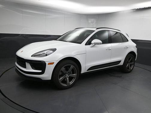 2024 Porsche Macan Base