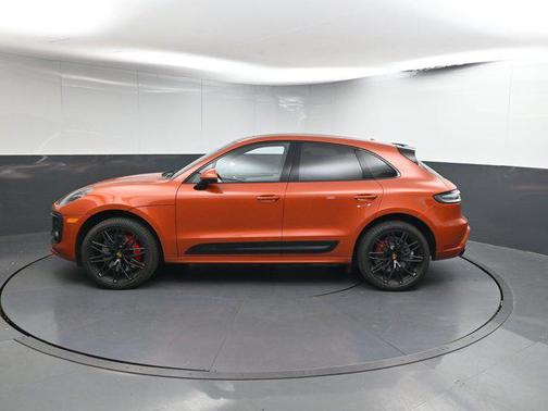 2022 Porsche Macan S