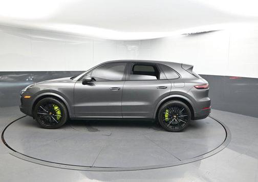 2020 Porsche Cayenne E-Hybrid S