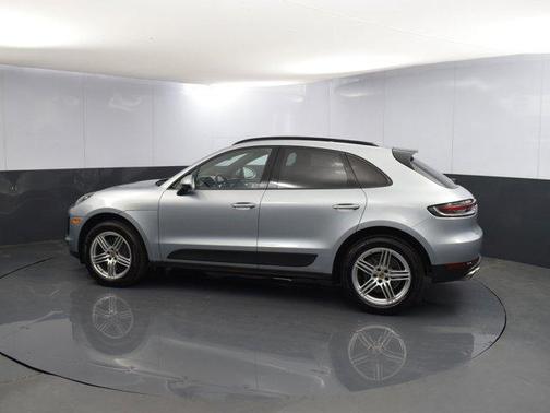 2019 Porsche Macan Base