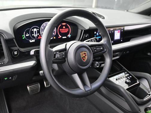 2024 Porsche Cayenne S