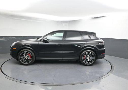 2024 Porsche Cayenne S