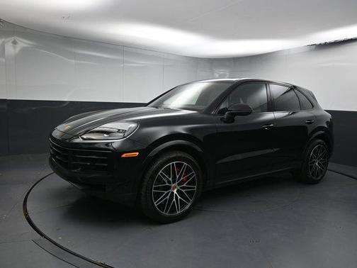 2024 Porsche Cayenne S