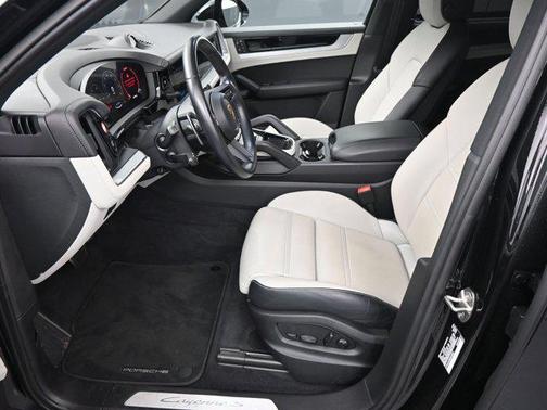 2024 Porsche Cayenne S