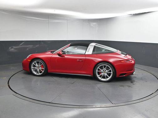 2019 Porsche 911 Targa 4S