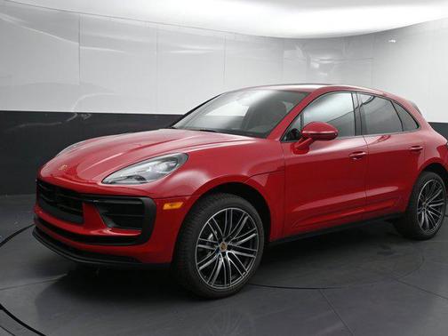 2025 Porsche Macan Base