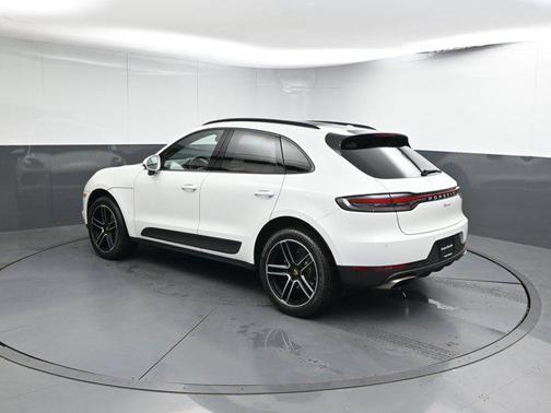 2021 Porsche Macan Base