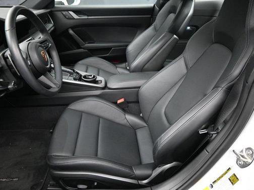 2024 Porsche 911 Carrera