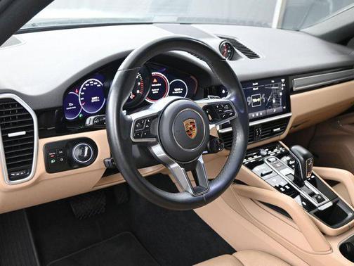 2023 Porsche Cayenne Platinum Edition