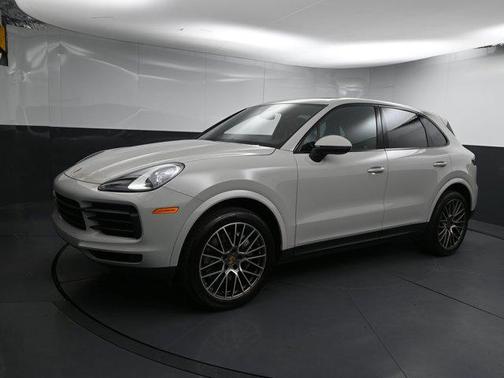 2023 Porsche Cayenne Platinum Edition