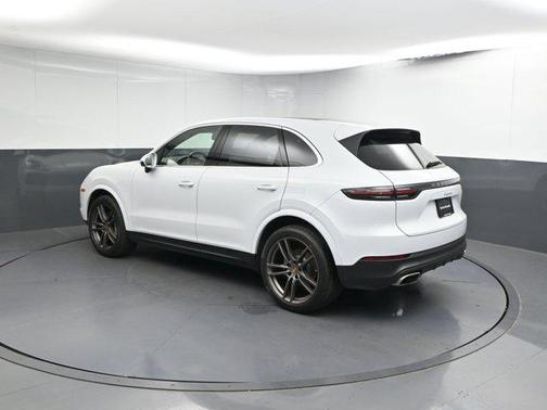 2023 Porsche Cayenne AWD