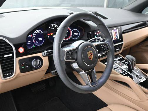 2023 Porsche Cayenne AWD