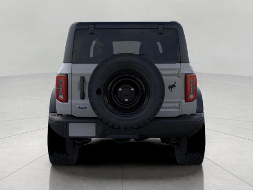 Avalanche Gray 2026 Ford Bronco Badlands