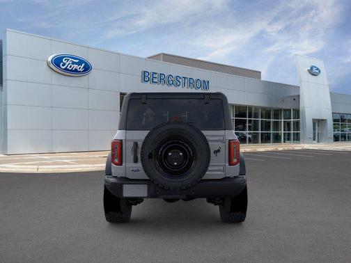 Avalanche Gray 2026 Ford Bronco Badlands