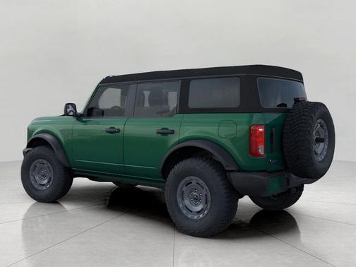 2025 Ford Bronco Base 4 Door 4x4