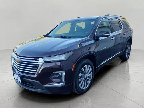 Black Cherry Metallic 2023 Chevrolet Traverse Premier