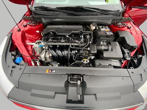 Currant Red 2025 Kia K4 LXS