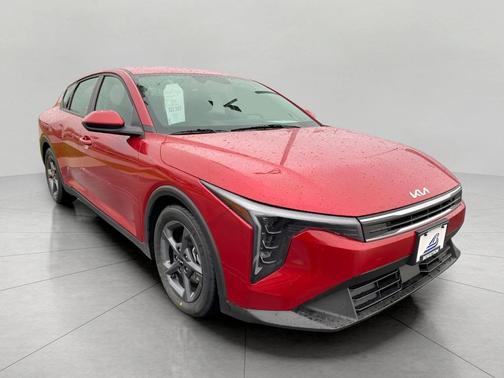 Currant Red 2025 Kia K4 LXS