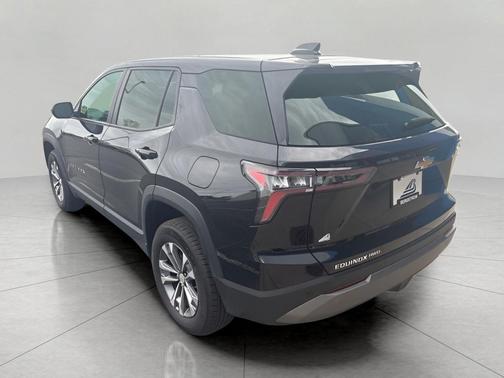 Mosaic Black Metallic 2025 Chevrolet Equinox 1LT