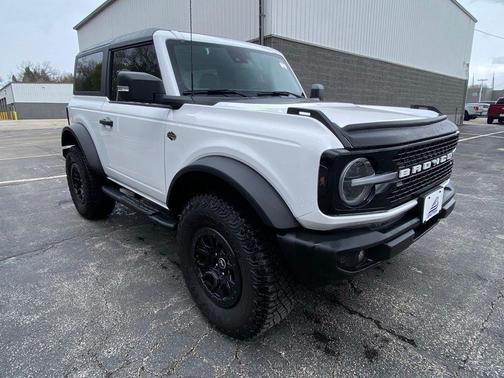 OXFORD WHITE 2022 Ford Bronco Wildtrak